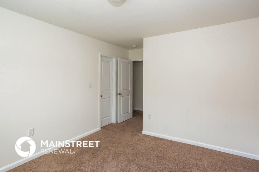 Building Photo - 5414 Graypark Dr