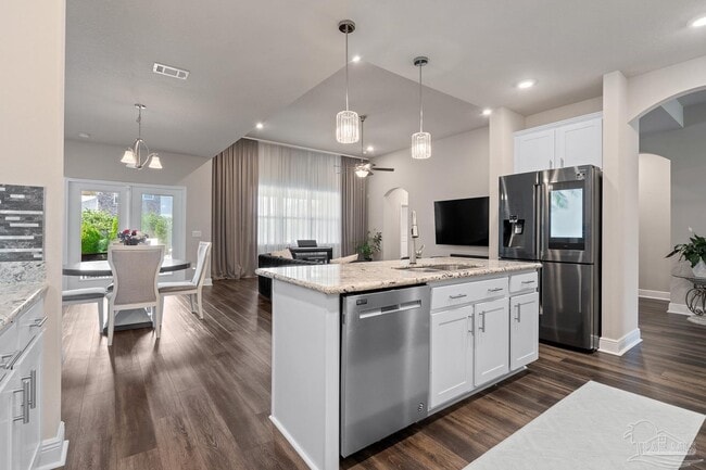 Building Photo - 3552 Pelican Bay Cir