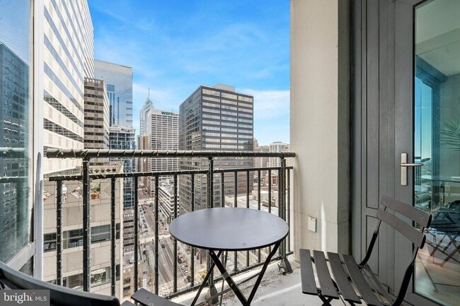 Building Photo - 2101 Market St