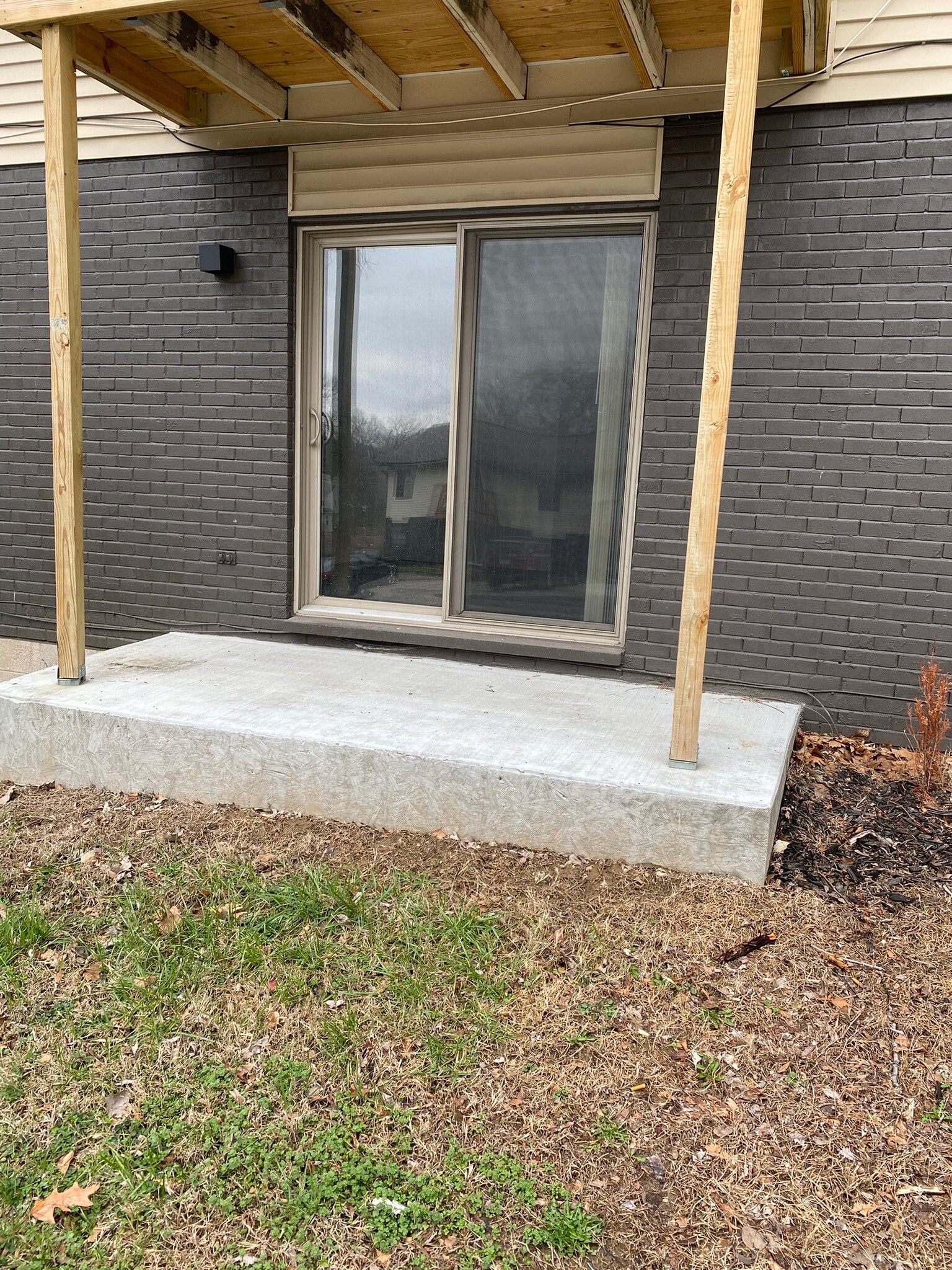 Front Porch - 1002 Cherokee St