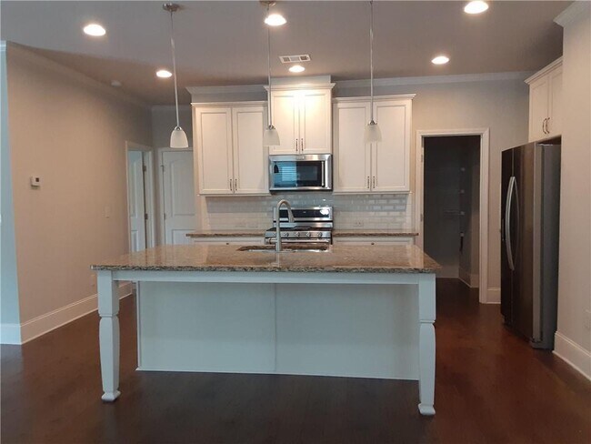 Building Photo - 6512 Crosscreek Ln