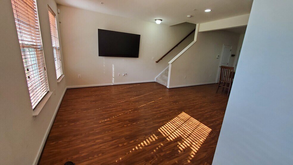 Building Photo - 14818 Mason Creek Cir