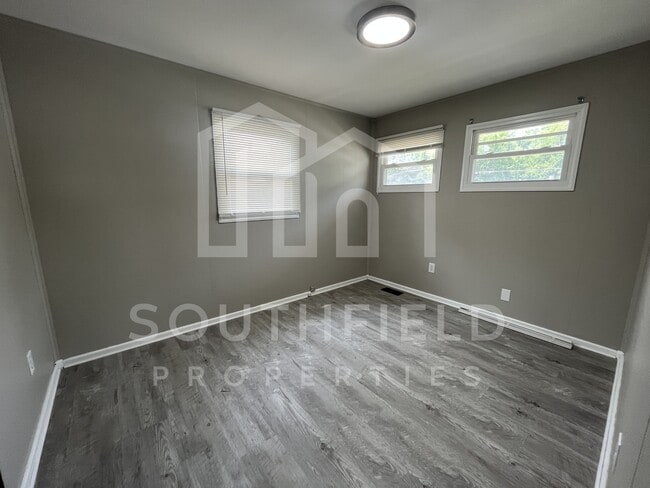 Building Photo - 2552 Sarvis Ct