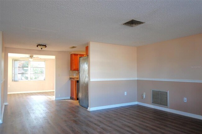 Building Photo - 7814 Topay Ln