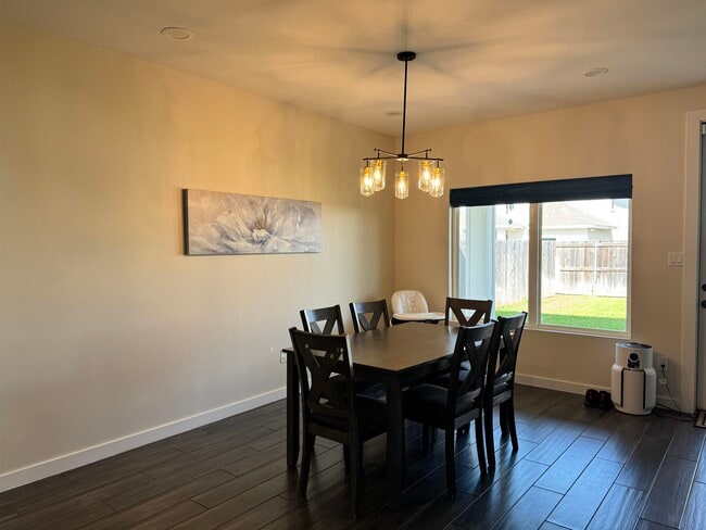 Building Photo - 1322 Sambar Lp