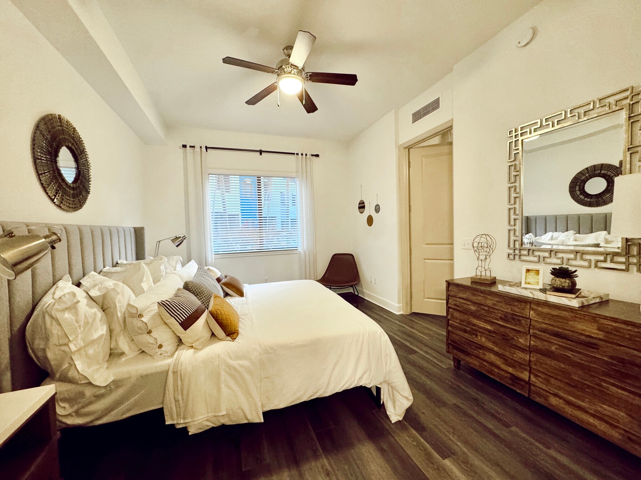 Building Photo - 4461 NW 93rd Doral Ct