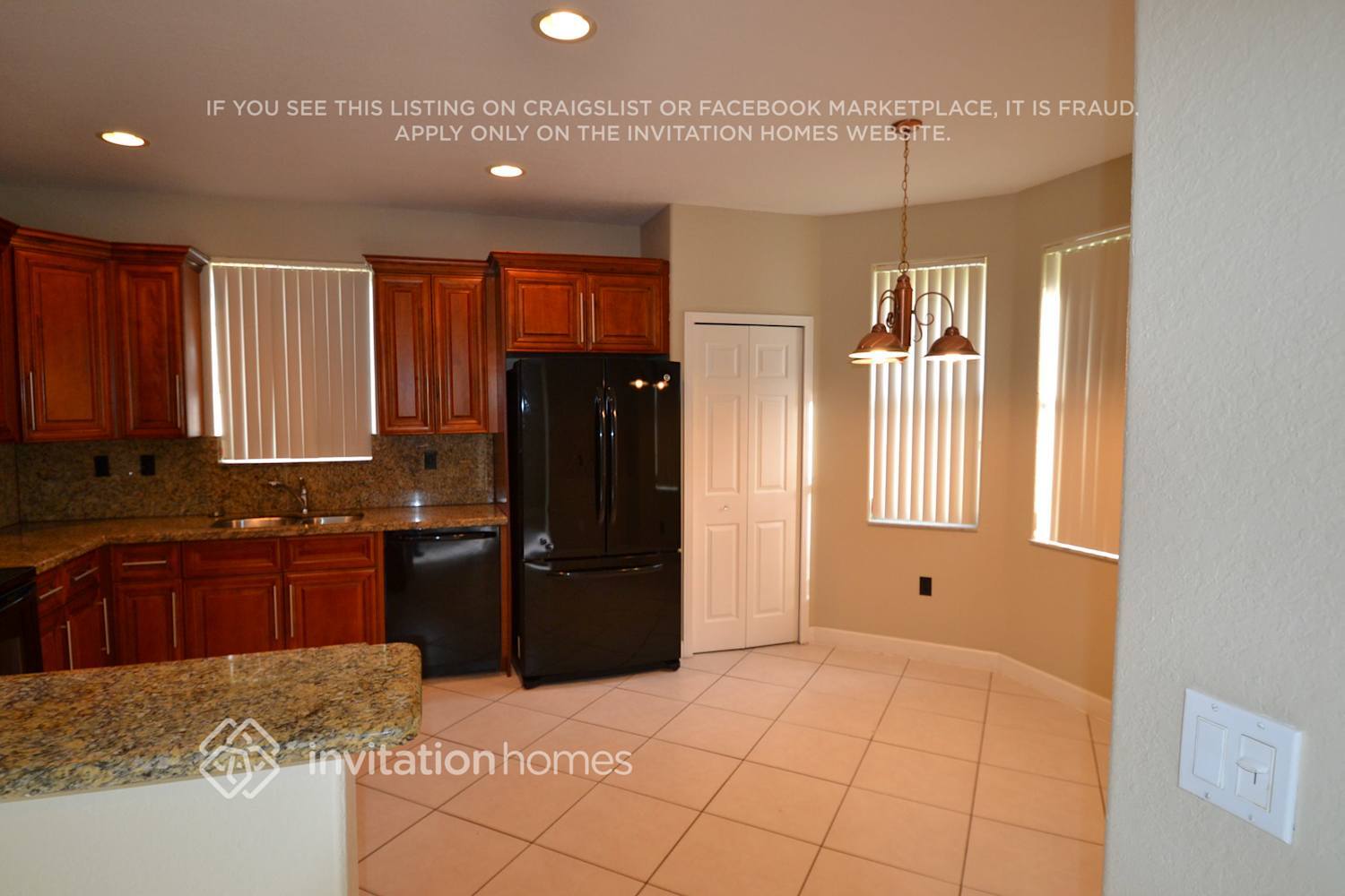 Building Photo - 13100 SW 54th Ct