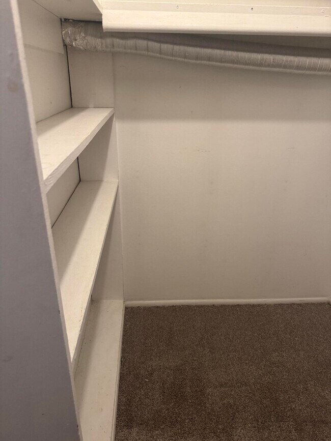 Building Photo - 31831 Grand River Ave