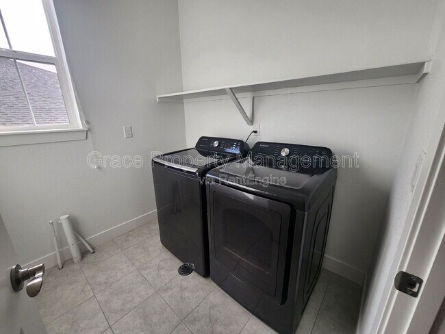 Building Photo - 12930 Galapago St