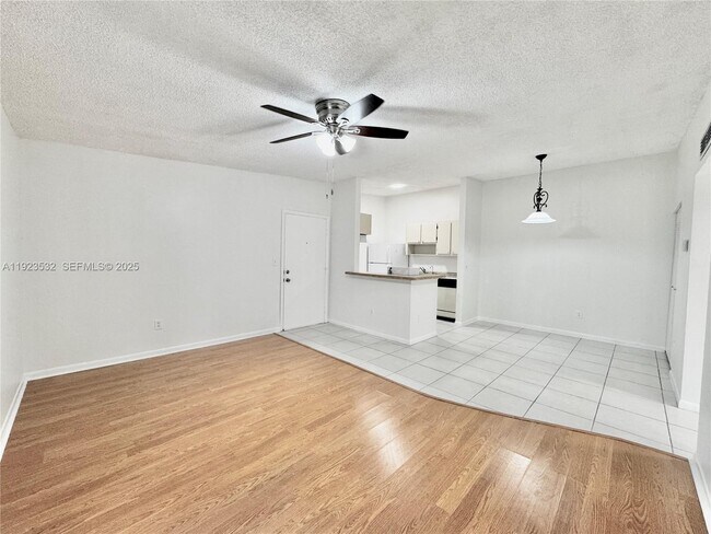 Building Photo - 9411 S Belfort Cir