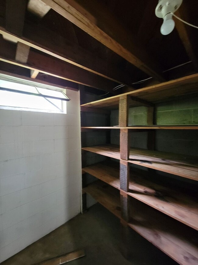 Building Photo - 3 Bedroom Single Family home for Rent