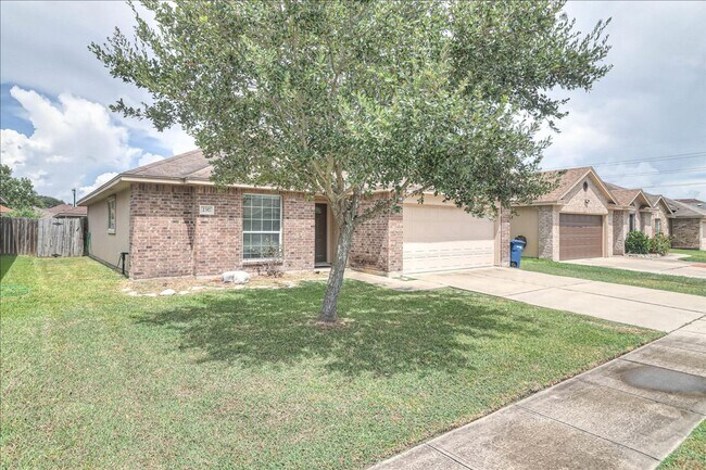 Building Photo - 2317 Tropical Wind Dr