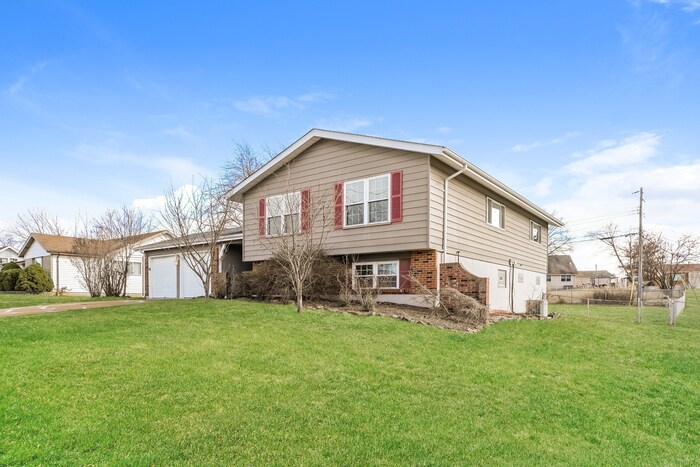 Building Photo - 2706 Yaeger Rd