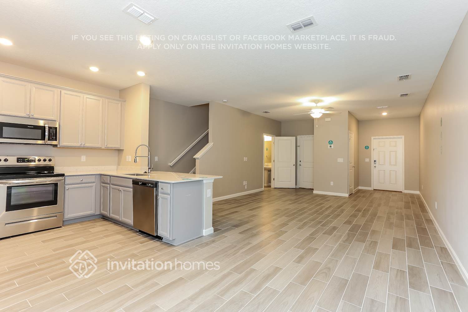 Building Photo - 13304 Shore Grass Dr