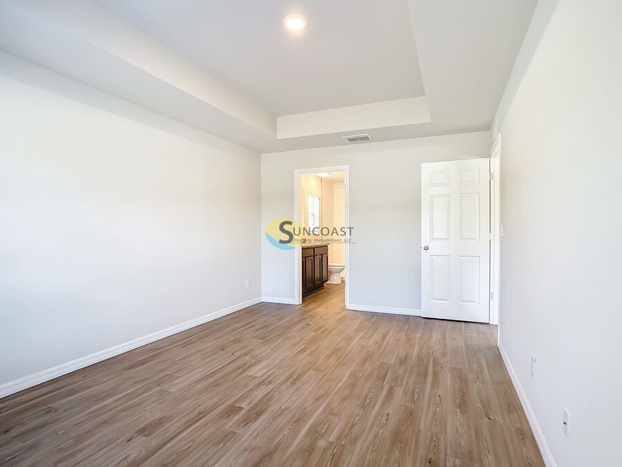 Building Photo - 14832 SW 47th Ct