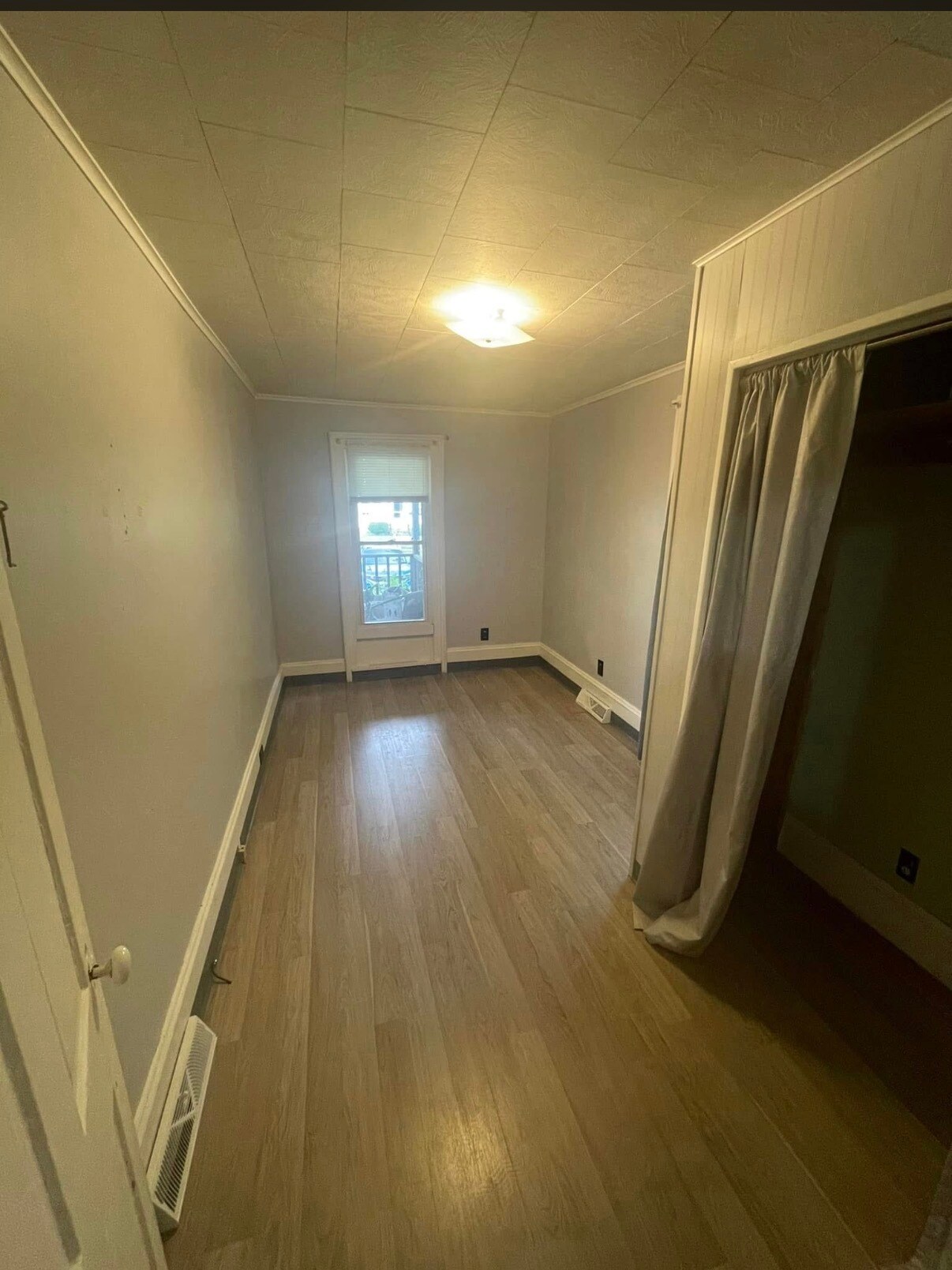 Building Photo - 347 Euclid Ave