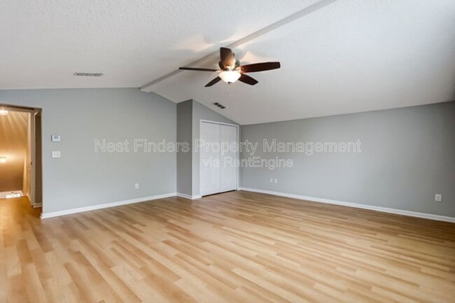 Building Photo - 412 Chattan Way