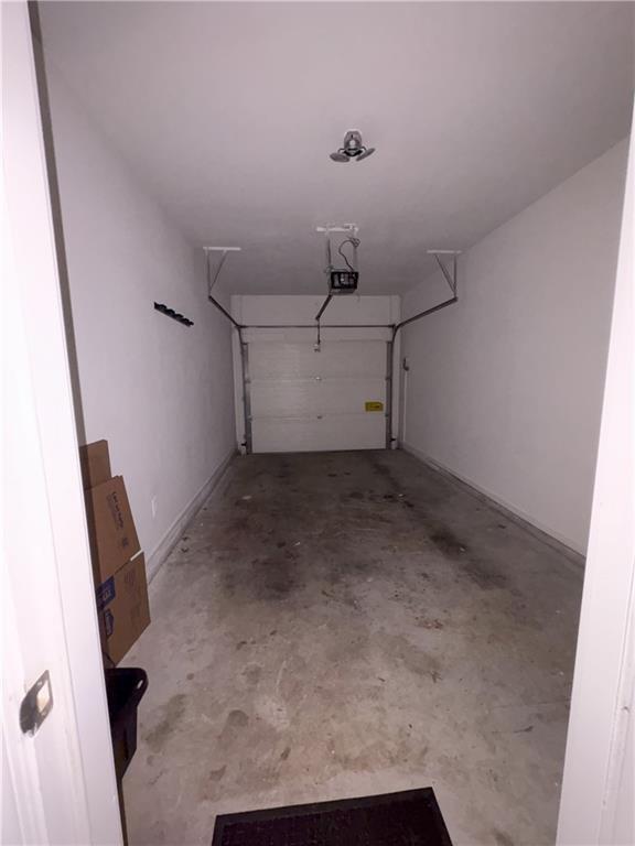 Building Photo - 1372 Blackstone Way