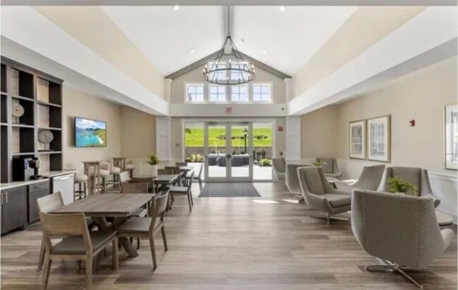 Building Photo - 2 Codman Wy