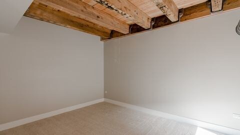 Building Photo - 729 N Sangamon St