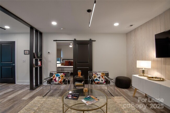 Building Photo - 3945 Rockfern Rd