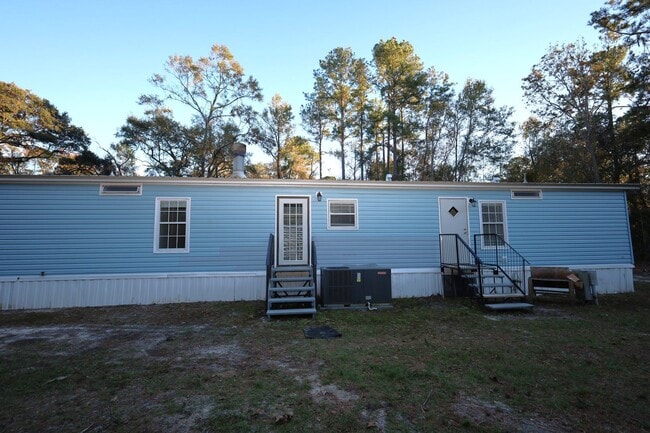 Building Photo - 5493 Griffin Dr