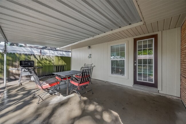 Building Photo - 4045 Osby Dr