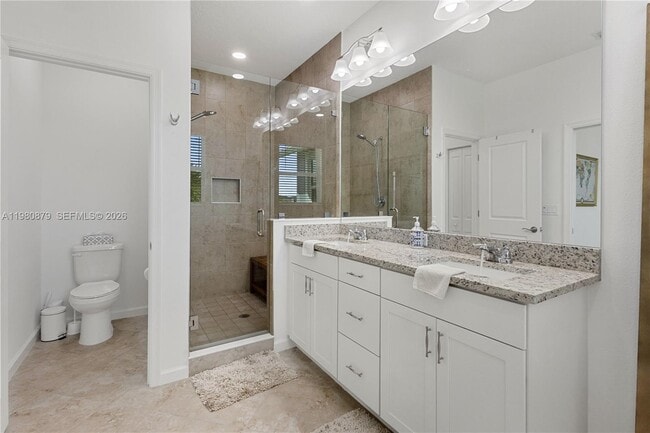 Building Photo - 4820 Longwood Lake Sq