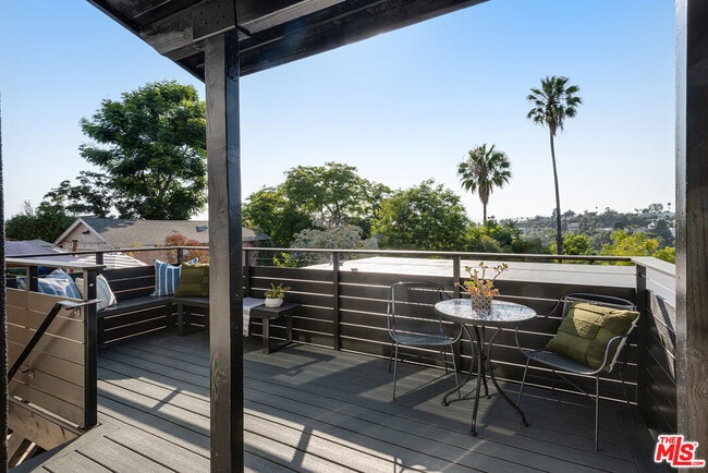 Building Photo - 841 N La Fayette Park Pl