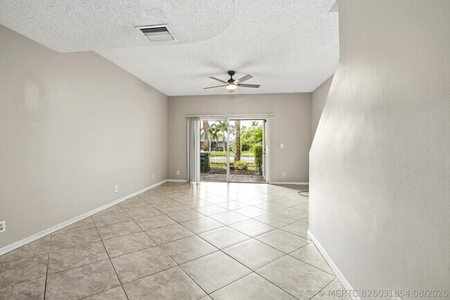 Building Photo - 5380 Jubilee Way