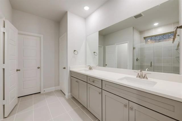 Building Photo - 3125 Buckeye St