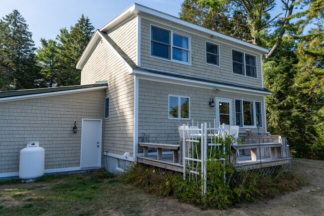 Building Photo - 29 Starlight Dr