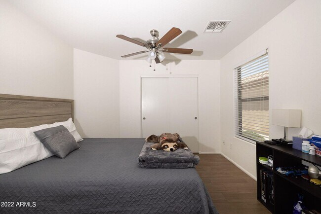 Building Photo - 40117 W Hayden Dr