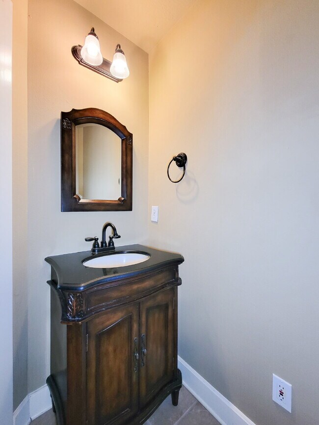 Building Photo - 3 Bed Single-Family Home in Parkside At Perry 77070