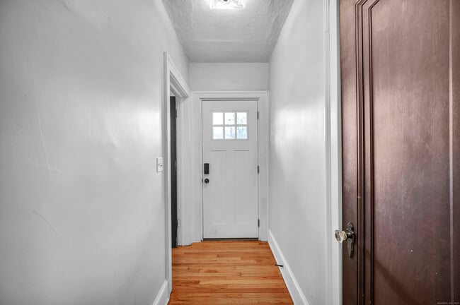 Building Photo - 108 Ardmore Rd