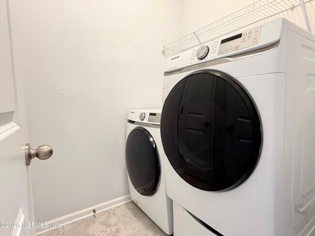 Building Photo - 55 Tamar Ct