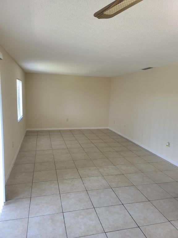 Building Photo - 251 San Paulo Circle #11-251