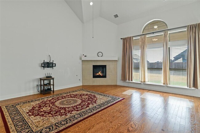 Building Photo - 1611 McMaster Ln