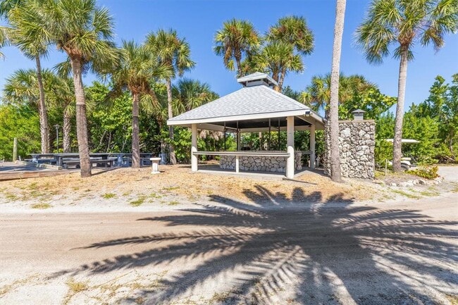 Building Photo - 9400 LITTLE GASPARILLA Is