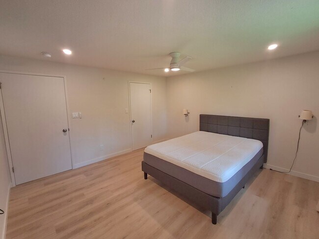 Building Photo - $3,200 -4 Bed / 3 Bath- Home with Fully Fe...