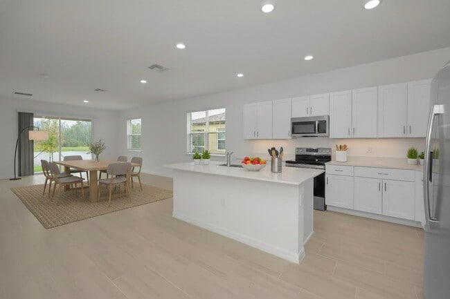 Building Photo - Beautifully Designed Villa in Angeline – Modern, Easy Florida Living