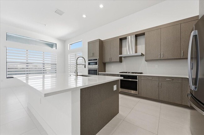 Building Photo - 9971 Migration Pt