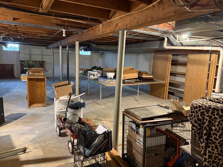 Full basement storage - 21834 Northcape St