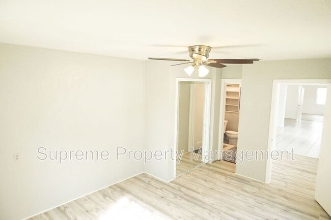 Building Photo - 1300 13th Ave S