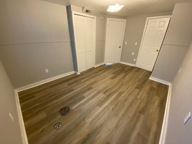 Building Photo - 4048 Taylor Blvd