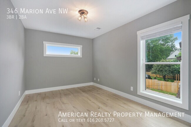 Building Photo - 346 Marion Ave NW