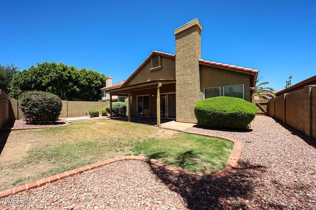 Building Photo - 3305 E Wildwood Dr