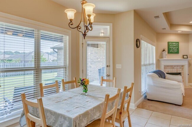 Building Photo - 9208 Springwood Ct