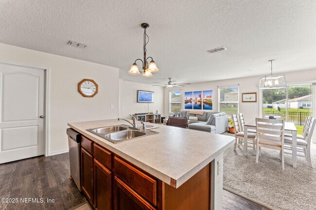 Building Photo - 11529 Stickleback Ln