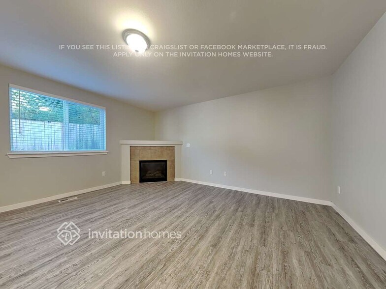 Building Photo - 9214 195th St Ct E